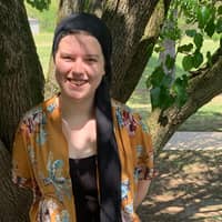 Sitter Profile Image: Laura-Martin L.