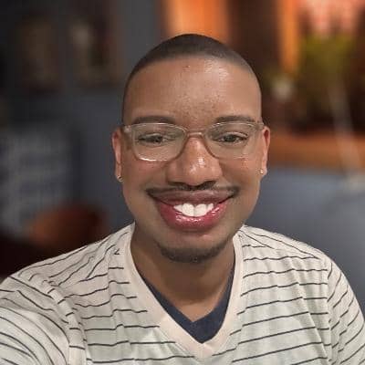 Sitter Profile Image: shamaurie S.