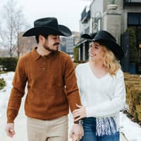 Sitter Profile Image: Ava G.