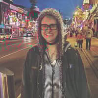 Sitter Profile Image: Kayla S.