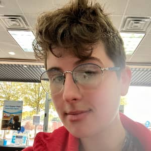 Sitter Profile Image: Alice H.