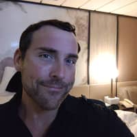 Sitter Profile Image: Shawn V.