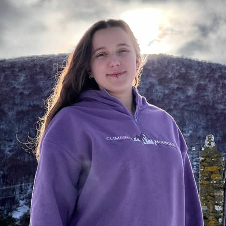 Sitter Profile Image: Paula L.