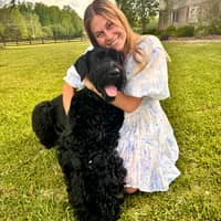 Sitter Profile Image: Shelby C.