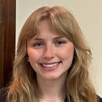 Sitter Profile Image: Mackenzie D.