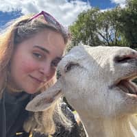 Sitter Profile Image: Heather M.