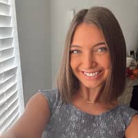 Sitter Profile Image: Madelyn P.