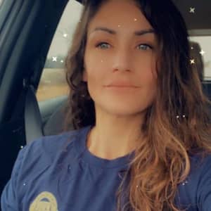 Sitter Profile Image: Laura A.