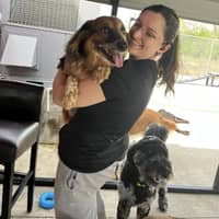 Sitter Profile Image: Ari R.