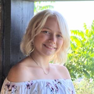 Sitter Profile Image: Alexandra F.