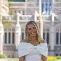 Sitter Profile Image: Isabella D.