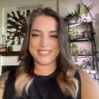 Sitter Profile Image: Lauren P.