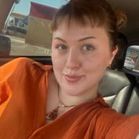 Sitter Profile Image: Natasha H.