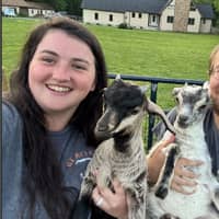 Sitter Profile Image: Lindsey W.