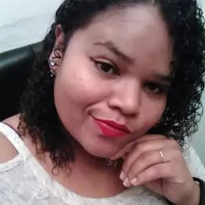 Tia W.