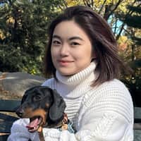 Sitter Profile Image: Shiyu R.