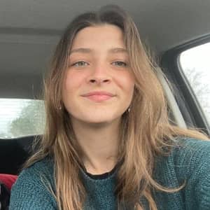 Sitter Profile Image: Anna B.