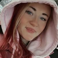 Sitter Profile Image: Dakota B.