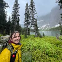 Sitter Profile Image: Iris S.