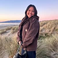 Sitter Profile Image: Justine-Jordan O.