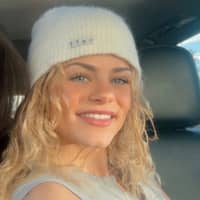 Sitter Profile Image: Robin C.