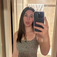 Sitter Profile Image: Justine L.