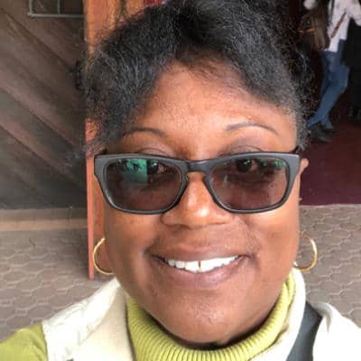 Sitter Profile Image: Ladonna S.