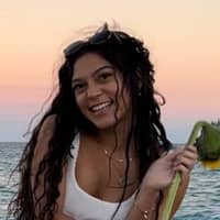 Sitter Profile Image: Leomary L.