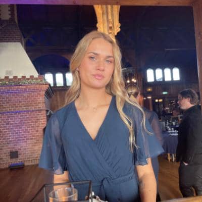 Sitter Profile Image: Dina B.