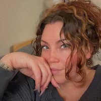 Sitter Profile Image: Nina K.