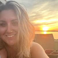 Sitter Profile Image: Raychel J.