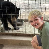 Sitter Profile Image: Kristine & Thomas & Jessica N.