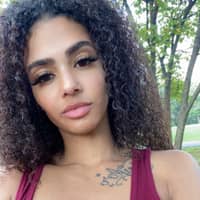 Sitter Profile Image: Angela T.