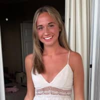 Sitter Profile Image: Megan W.