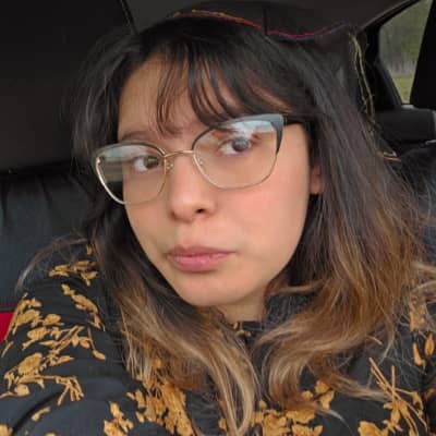 Sitter Profile Image: Cecilia S.