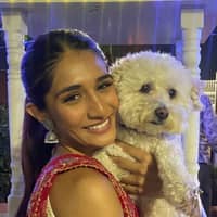 Sitter Profile Image: Esha P.