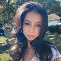 Sitter Profile Image: Heather M.