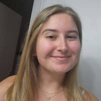 Sitter Profile Image: Julie S.