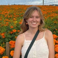 Sitter Profile Image: Isabella O.