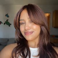 Sitter Profile Image: Rebeca G.