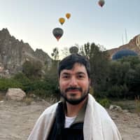 Sitter Profile Image: Juan Camilo C.