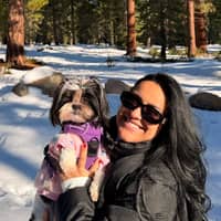 Sitter Profile Image: Yasmim L.