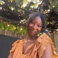 Sitter Profile Image: Navia D.