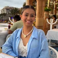 Sitter Profile Image: Anahi C.