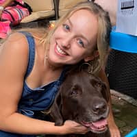 Sitter Profile Image: Hannah R.