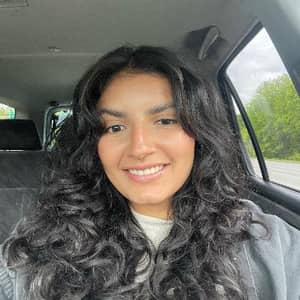 Sitter Profile Image: Chloe M.