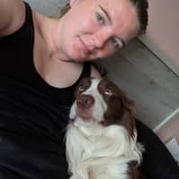 Sitter Profile Image: Laura H.