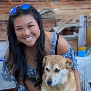 Sitter Profile Image: Justine L.