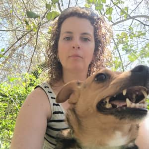 Sitter Profile Image: Elízabeth T.