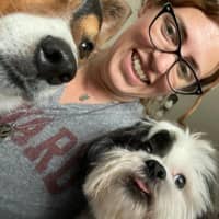 Sitter Profile Image: Gwen V.